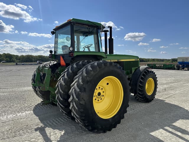 Image of John Deere 4955 equipment image 3