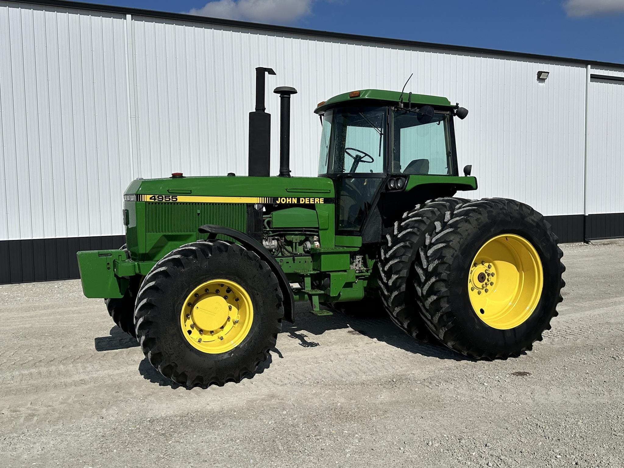 1990 John Deere 4955 Equipment Image0