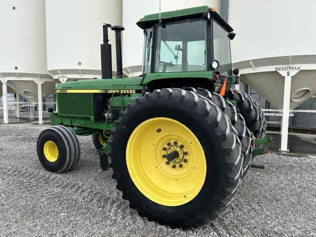 Image of John Deere 4955 equipment image 4