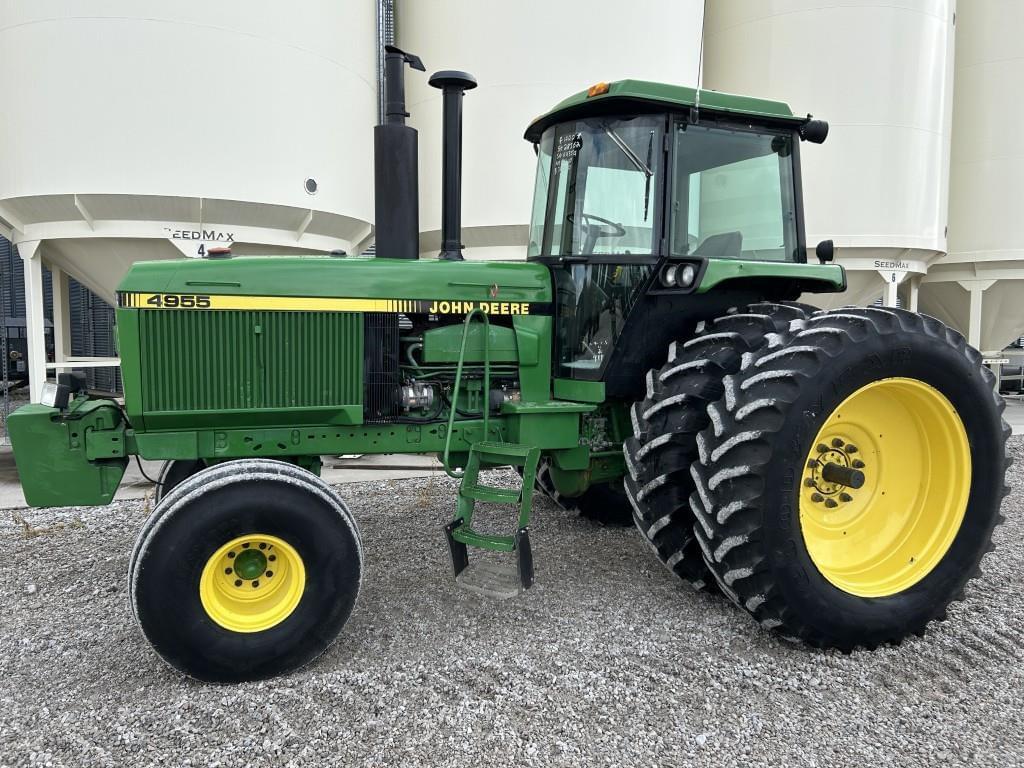 Image of John Deere 4955 Primary image