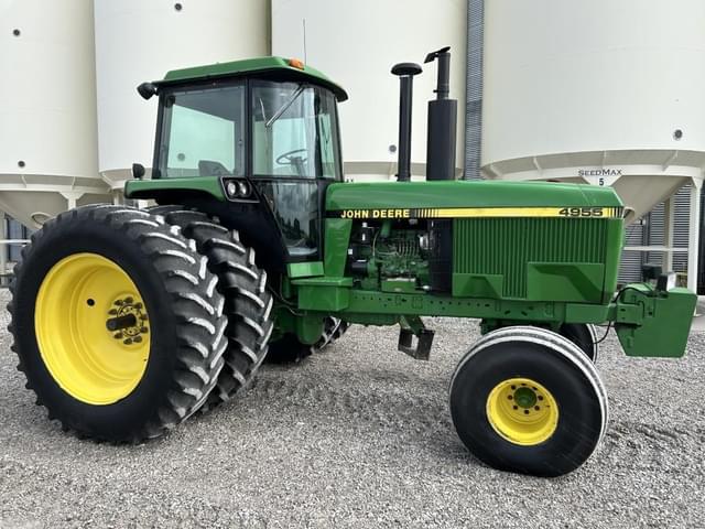 Image of John Deere 4955 equipment image 1