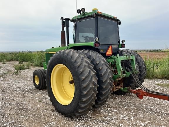 Image of John Deere 4955 equipment image 2