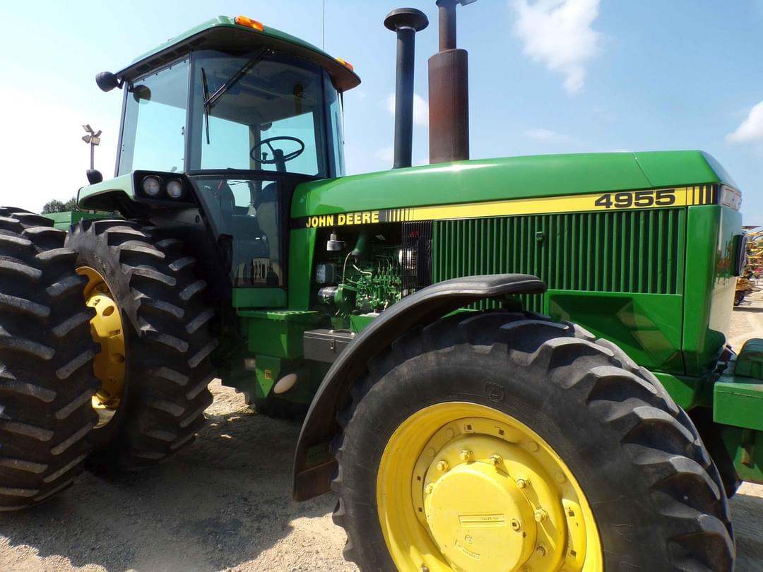 Image of John Deere 4955 Primary image