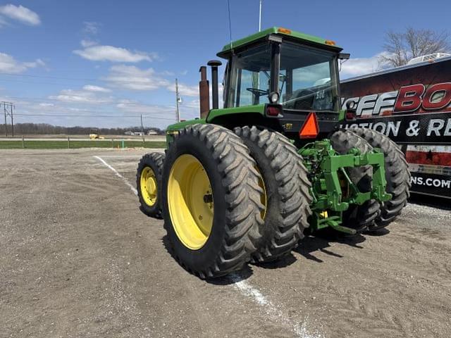 Image of John Deere 4955 equipment image 1