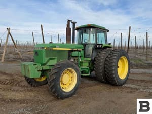 1990 John Deere 4955 Image