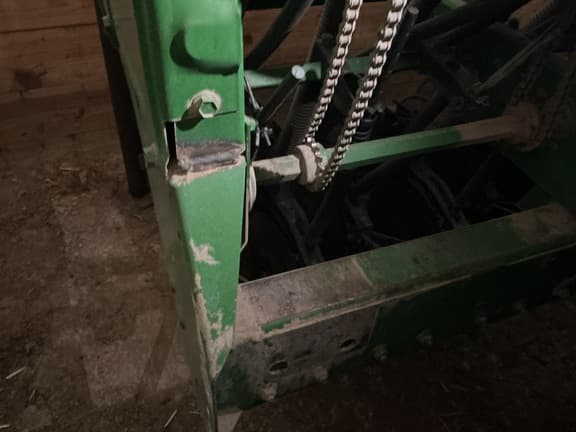 Image of John Deere 520 equipment image 4