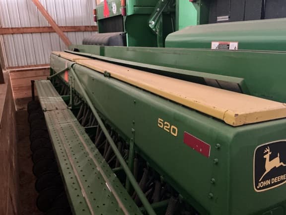 Image of John Deere 520 Primary image