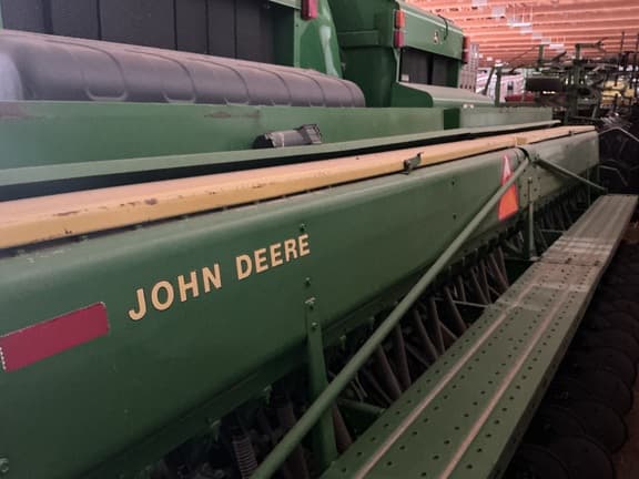 Image of John Deere 520 equipment image 3
