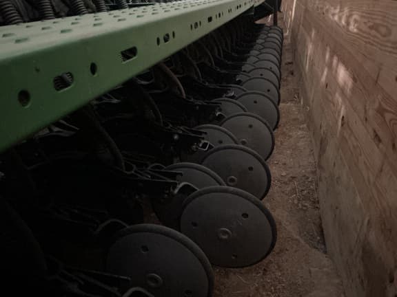 Image of John Deere 520 equipment image 1