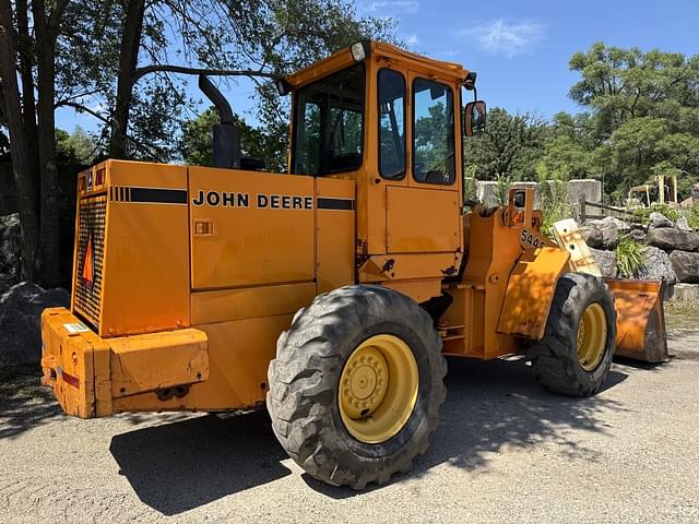 Image of John Deere 544E equipment image 4
