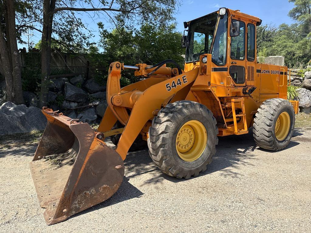 Image of John Deere 544E Primary image