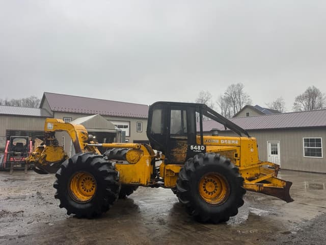 Image of John Deere 548D equipment image 4