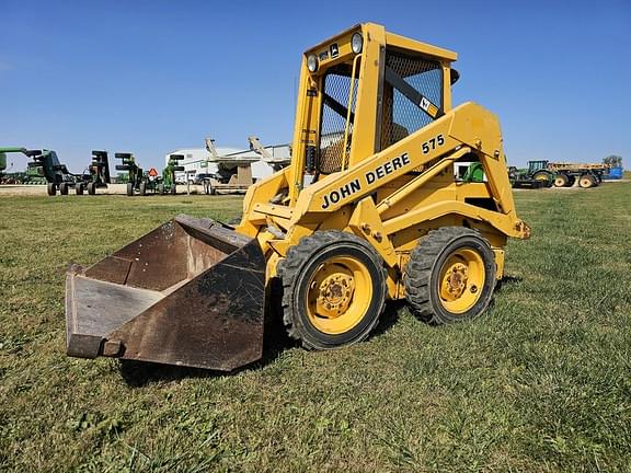 Image of John Deere 575 equipment image 2