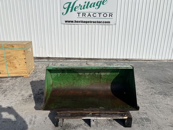 1990 John Deere 60 Image