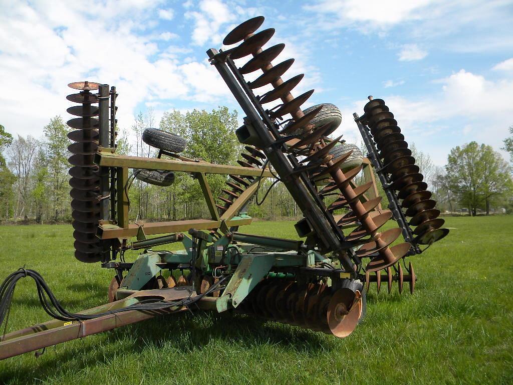 Image of John Deere 630 Primary image