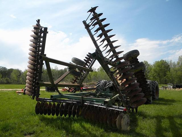 Image of John Deere 630 equipment image 3