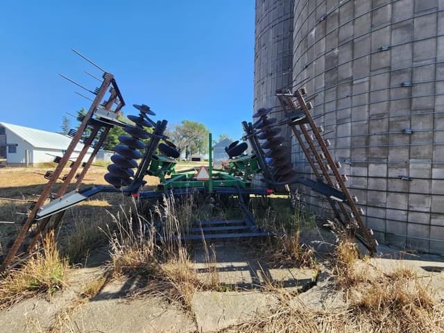 Image of John Deere 630 equipment image 4