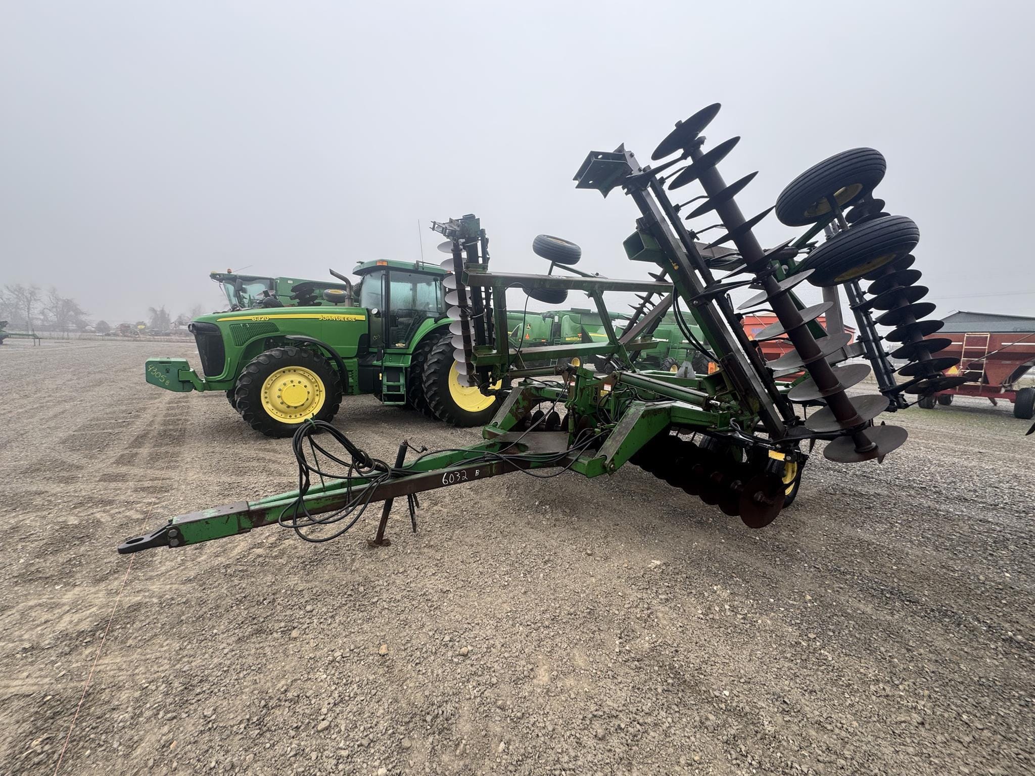 1990 John Deere 630 Equipment Image0