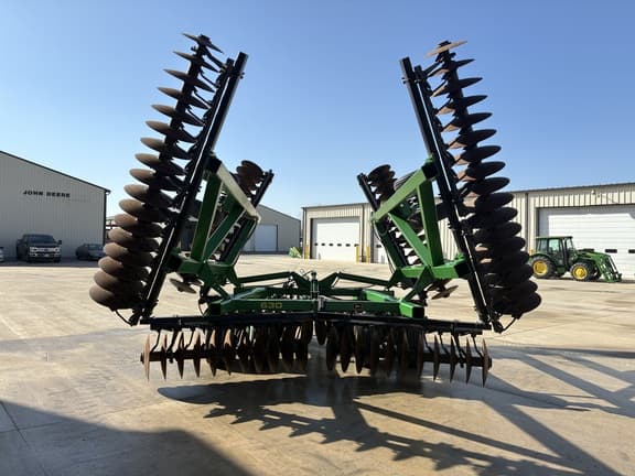 Image of John Deere 630 equipment image 3