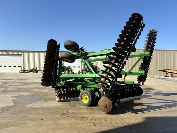 Image of John Deere 630 equipment image 4