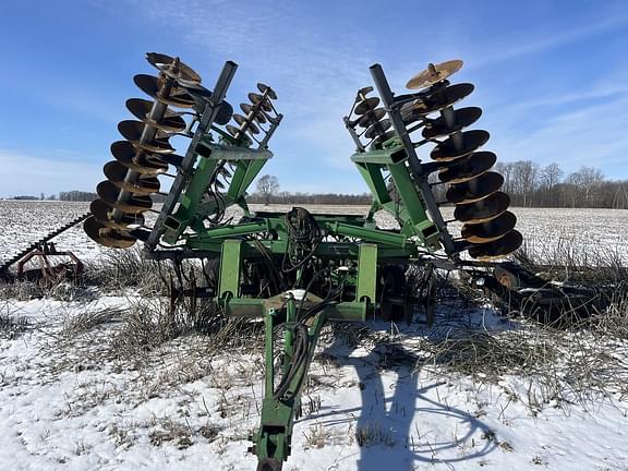 Image of John Deere 630 equipment image 2