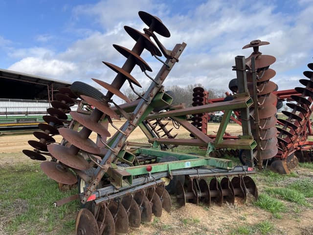 Image of John Deere 630 equipment image 3