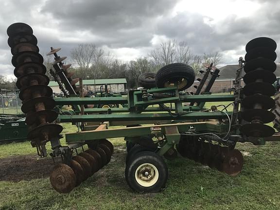 Image of John Deere 630 equipment image 3