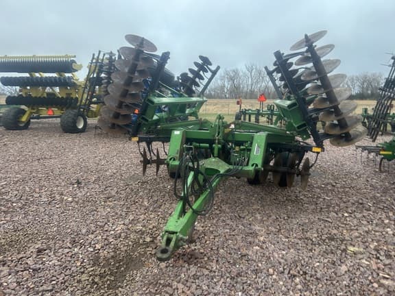 Image of John Deere 630 equipment image 2