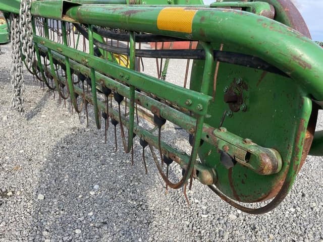 Image of John Deere 662 equipment image 3