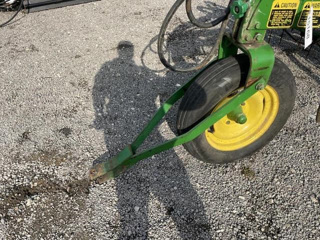 Image of John Deere 662 equipment image 2