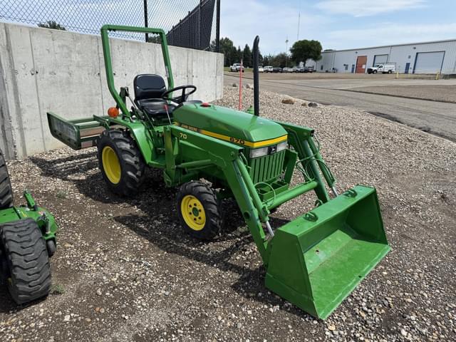 Image of John Deere 670 equipment image 1