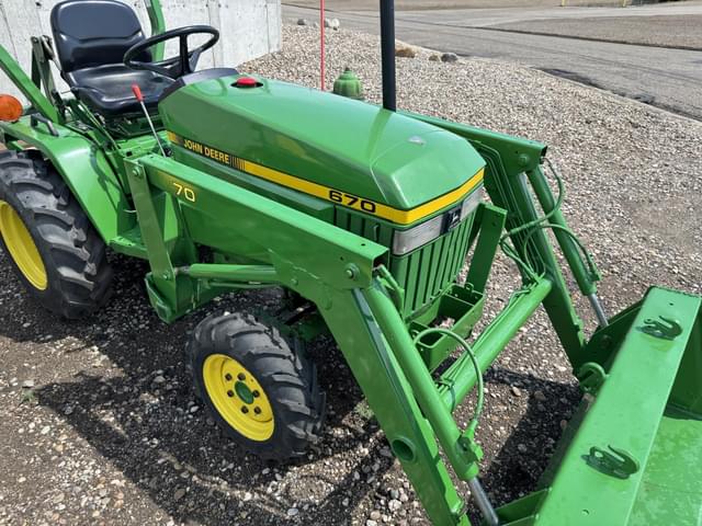 Image of John Deere 670 equipment image 4