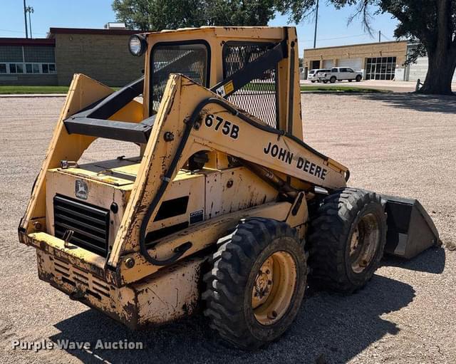 Image of John Deere 675B equipment image 4