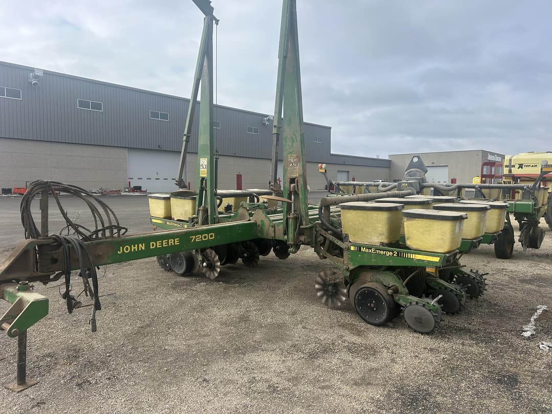 Image of John Deere 7200 Primary image