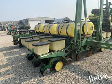 Main image John Deere 7200