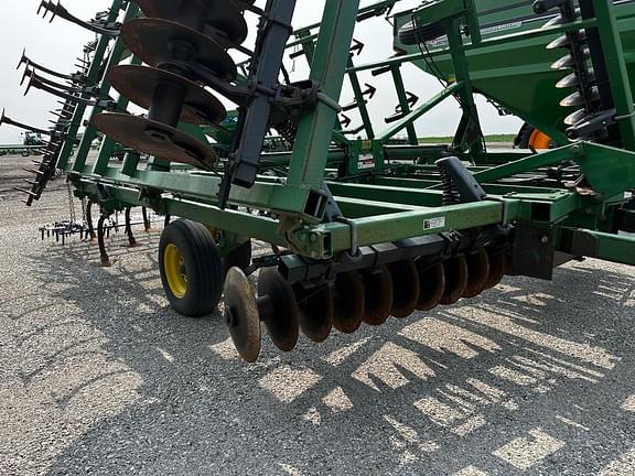 Image of John Deere 724 equipment image 4