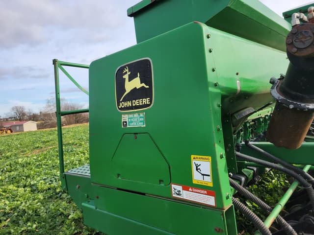 Image of John Deere 750 equipment image 3