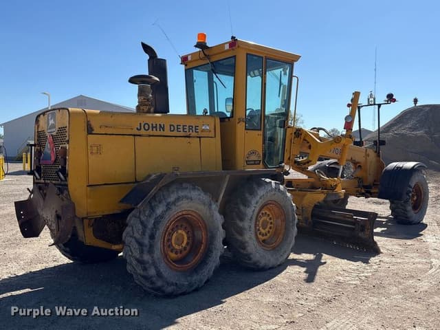 Image of John Deere 770BH equipment image 4