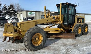 Main image John Deere 770