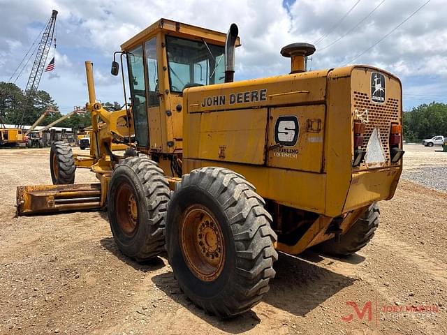 Image of John Deere 770B equipment image 3