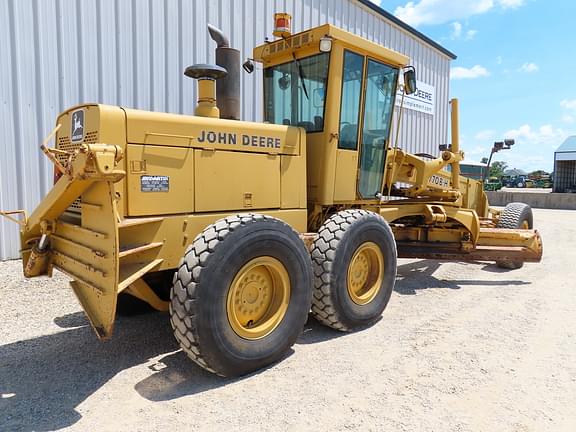 Image of John Deere 770BH equipment image 4