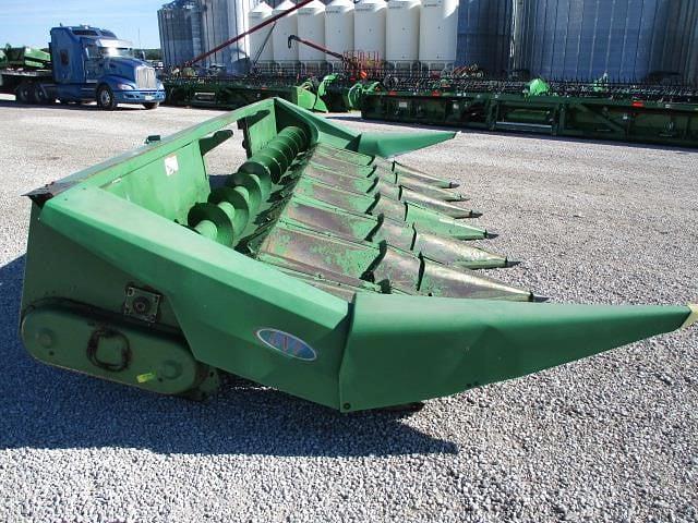 Image of John Deere 843 equipment image 3