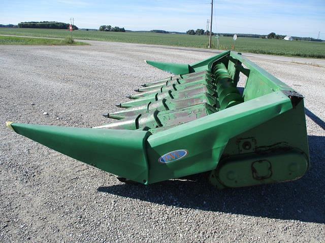 Image of John Deere 843 equipment image 4