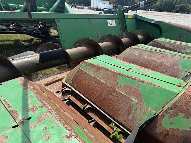Image of John Deere 843 equipment image 3