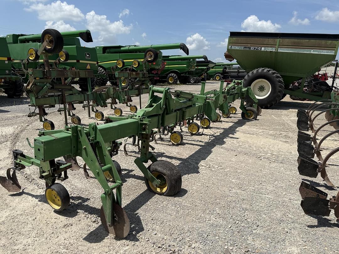 Image of John Deere 845 Primary image