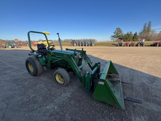 Image of John Deere 855 equipment image 1