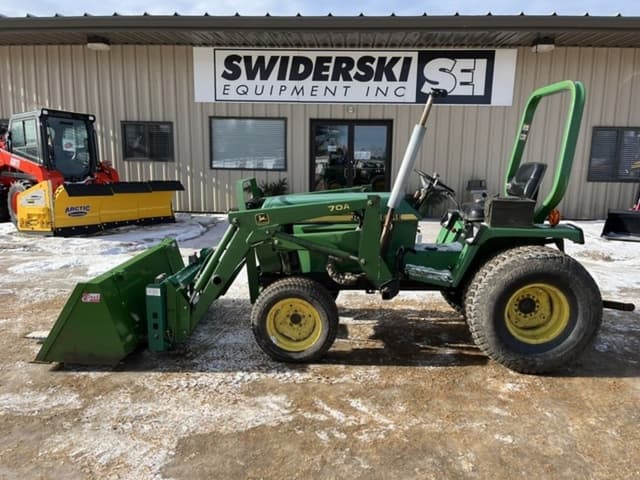 Image of John Deere 855 equipment image 1