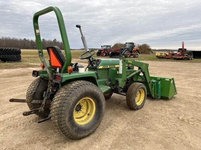 Image of John Deere 855 equipment image 2