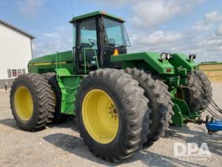 Image of John Deere 8560 equipment image 1