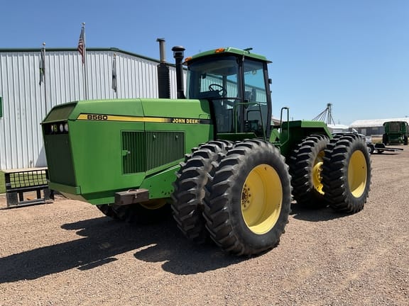 1990 John Deere 8560 Equipment Image0